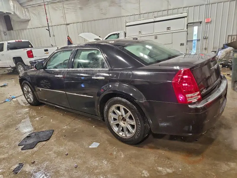 2010 CHRYSLER 300C   