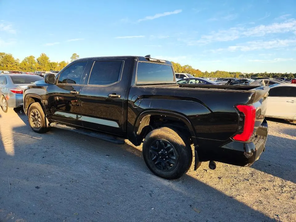 2026 TOYOTA TUNDRA SR  