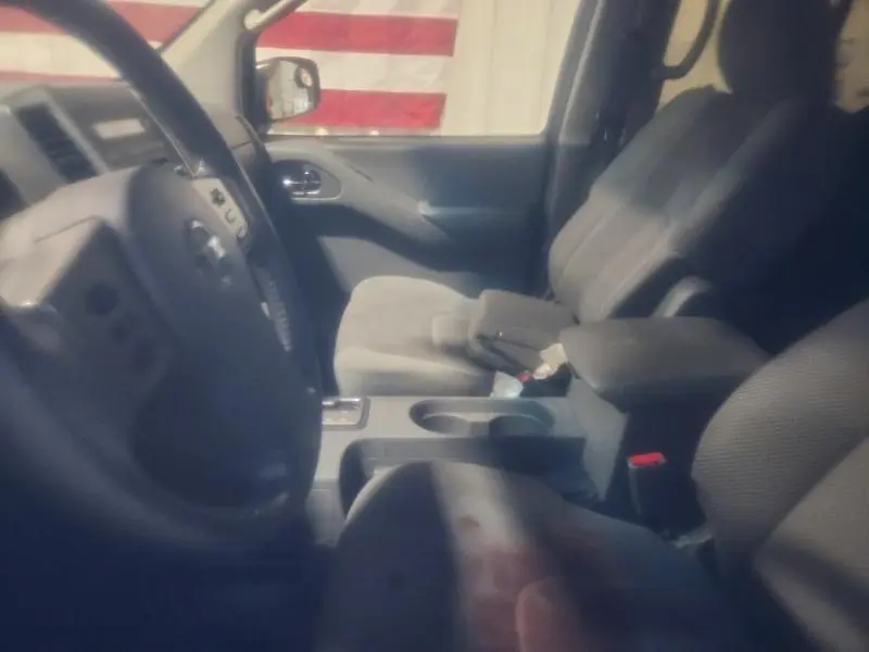2011 NISSAN FRONTIER S  