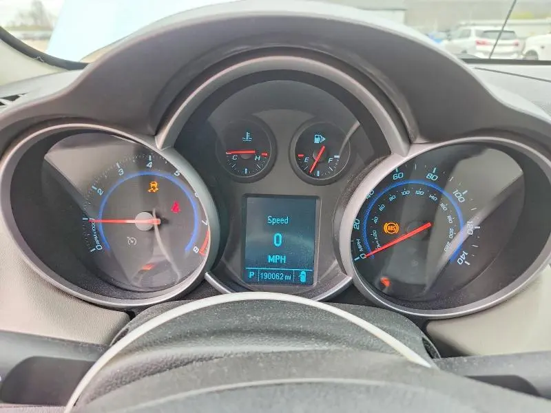 2012 CHEVROLET CRUZE LT  