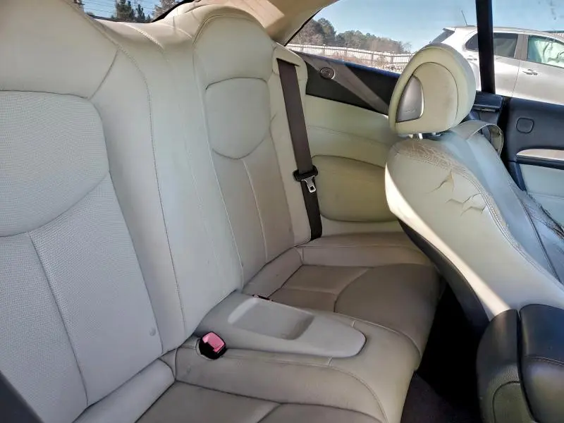 2010 INFINITI G37 BASE  