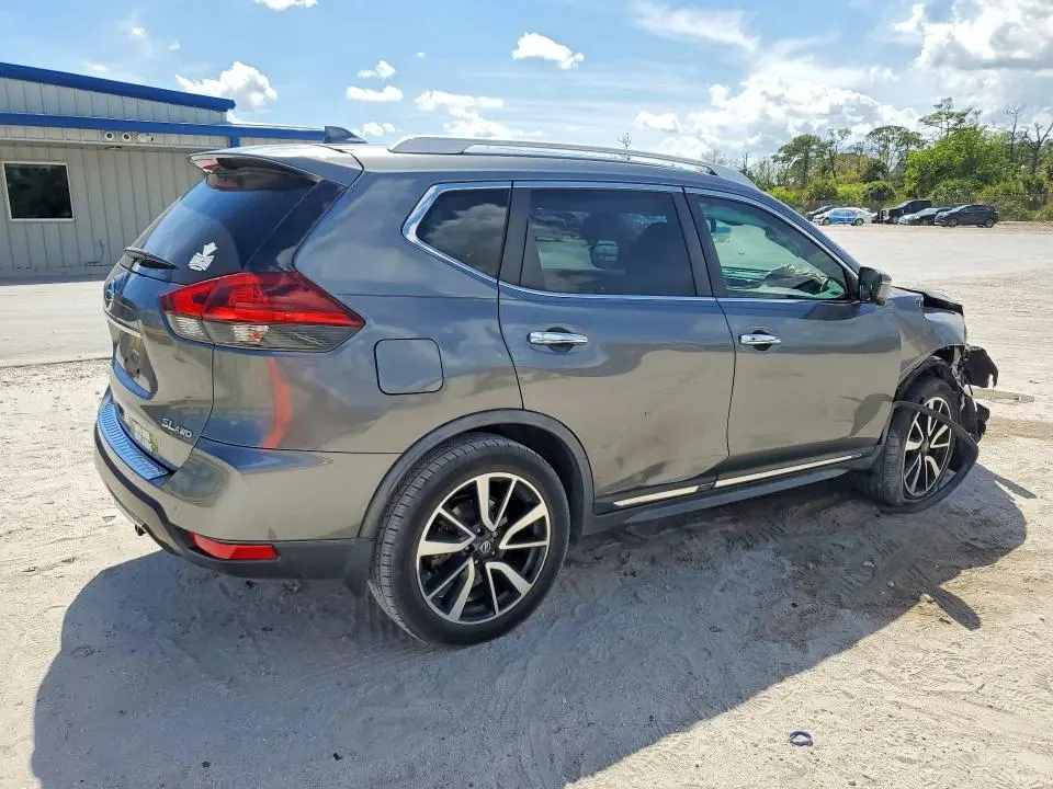 2018 NISSAN ROGUE SL  