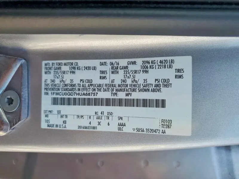 2017 FORD ESCAPE SE  