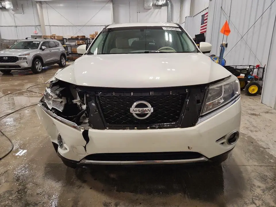 2013 NISSAN PATHFINDER S  
