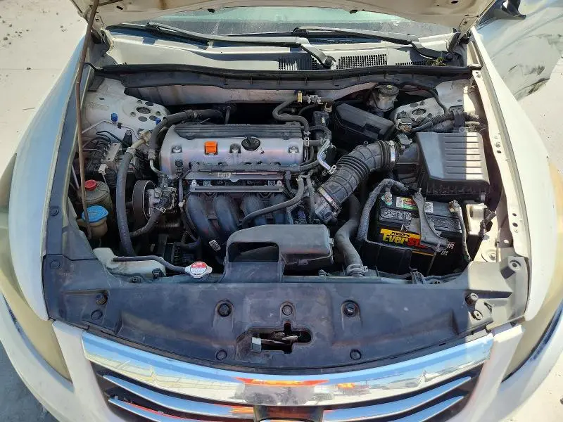 2011 HONDA ACCORD SE  