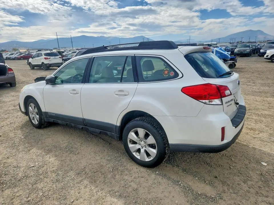 2013 SUBARU OUTBACK 2.5I  