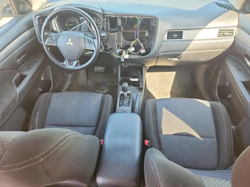 2016 MITSUBISHI OUTLANDER SE  