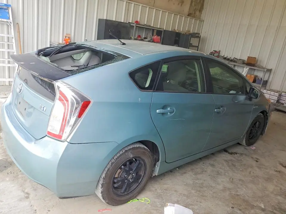 2013 TOYOTA PRIUS TWO  