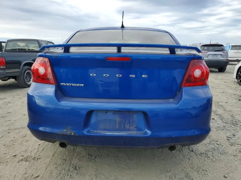 2013 DODGE AVENGER SE  
