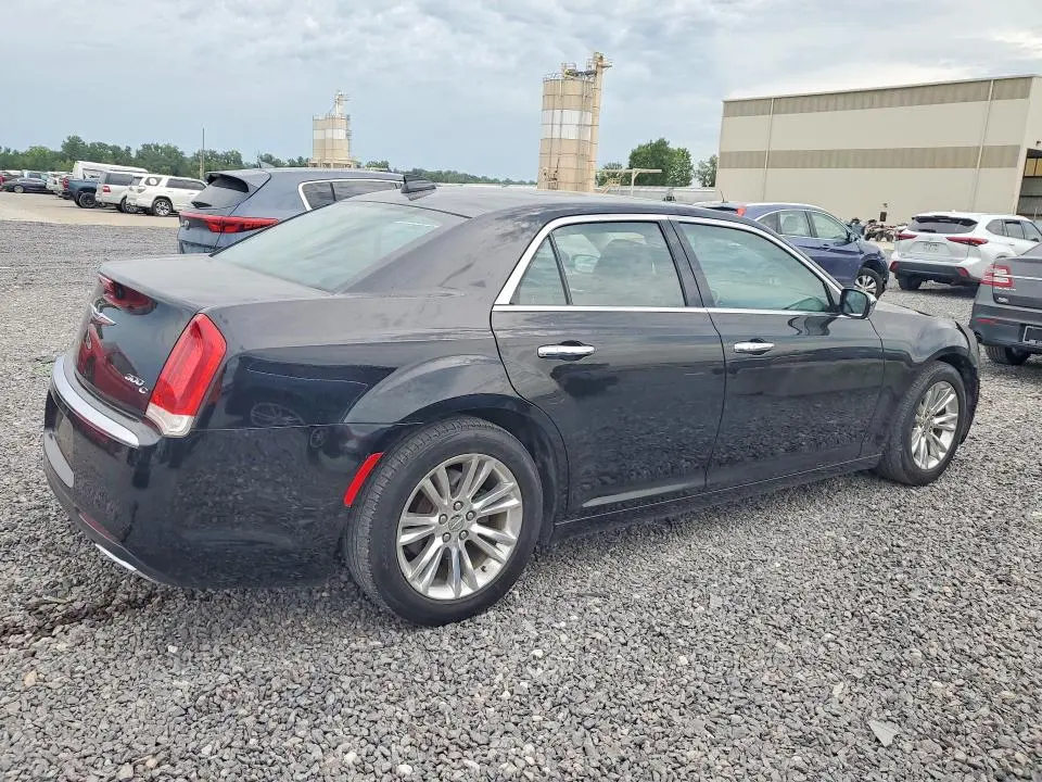 2016 CHRYSLER 300C   