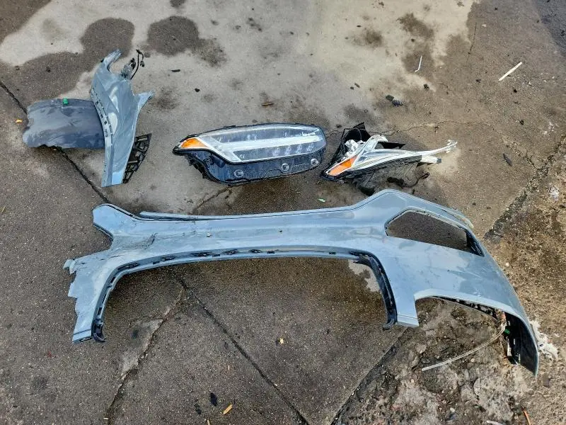 2020 VOLVO XC90 T5 MOMENTUM  