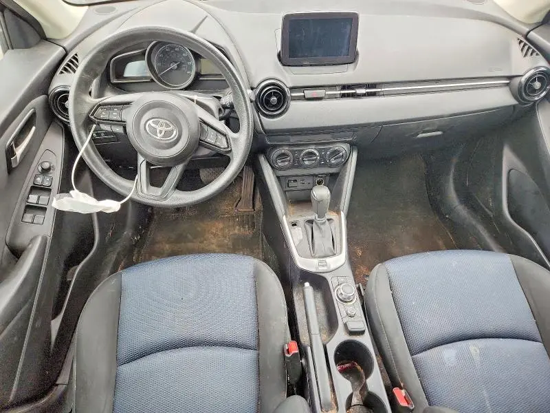 2019 TOYOTA YARIS L  