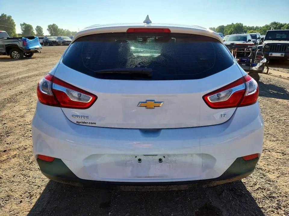 2017 CHEVROLET CRUZE LT  
