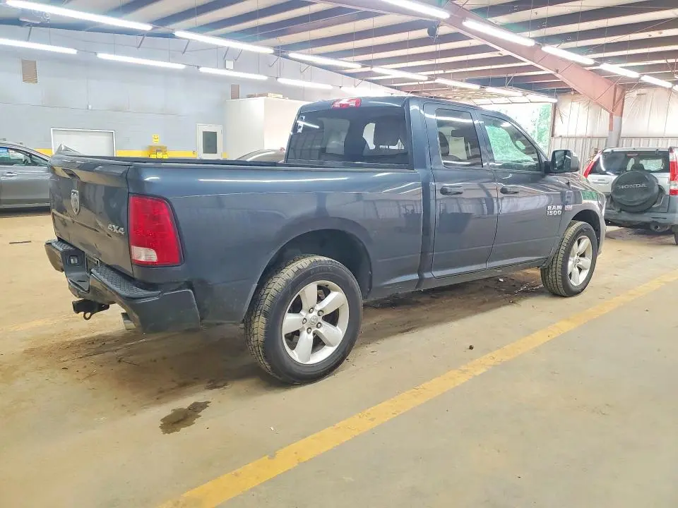 2014 RAM 1500 ST  