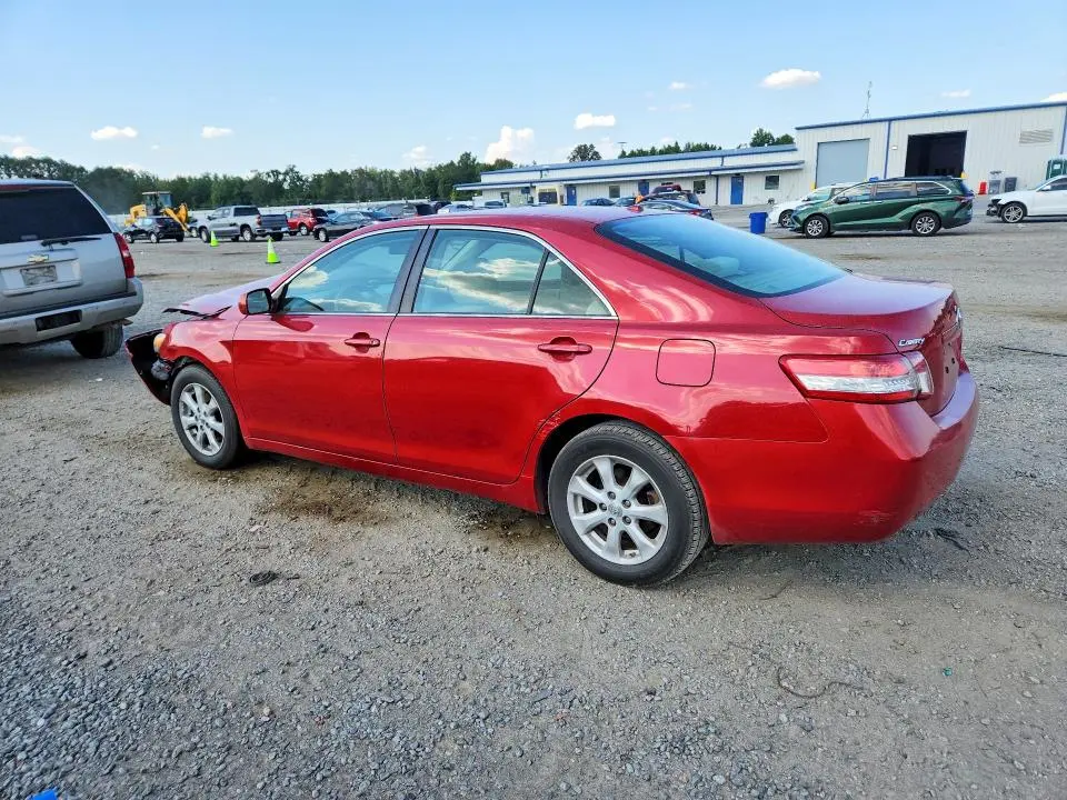 2010 TOYOTA CAMRY LE  