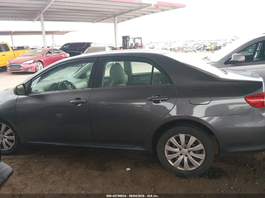 2013 TOYOTA COROLLA LE