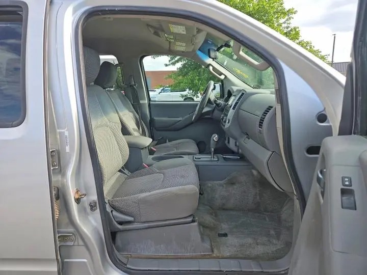 2013 NISSAN FRONTIER S  