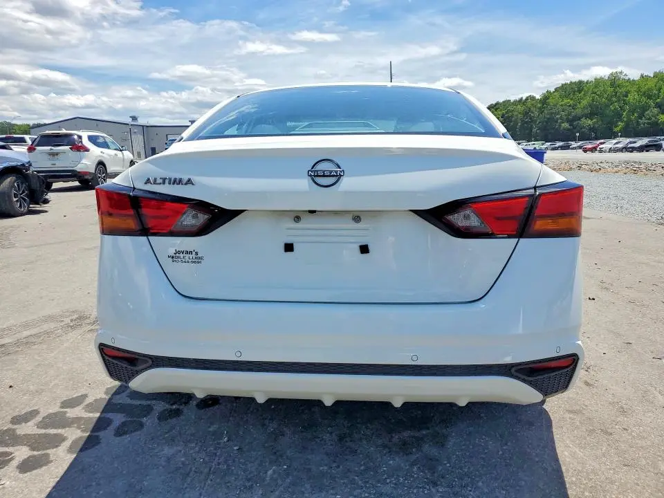 2024 NISSAN ALTIMA S  