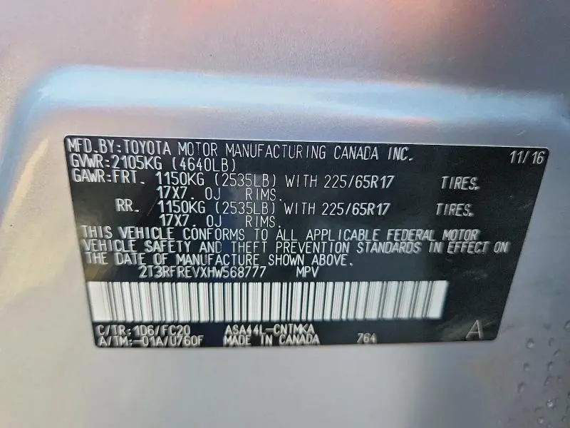 2017 TOYOTA RAV4 XLE  