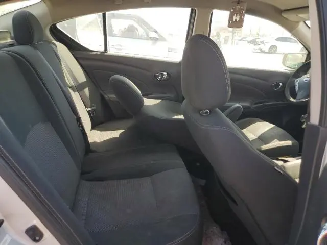2017 NISSAN VERSA S  