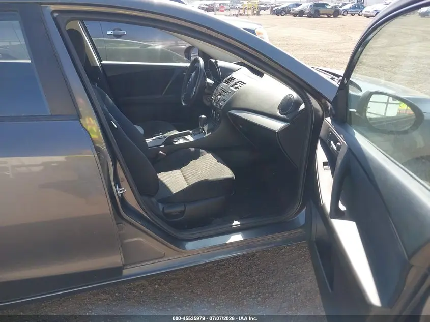 2013 MAZDA MAZDA3 I TOURING