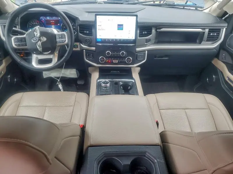 2023 FORD EXPEDITION XLT  