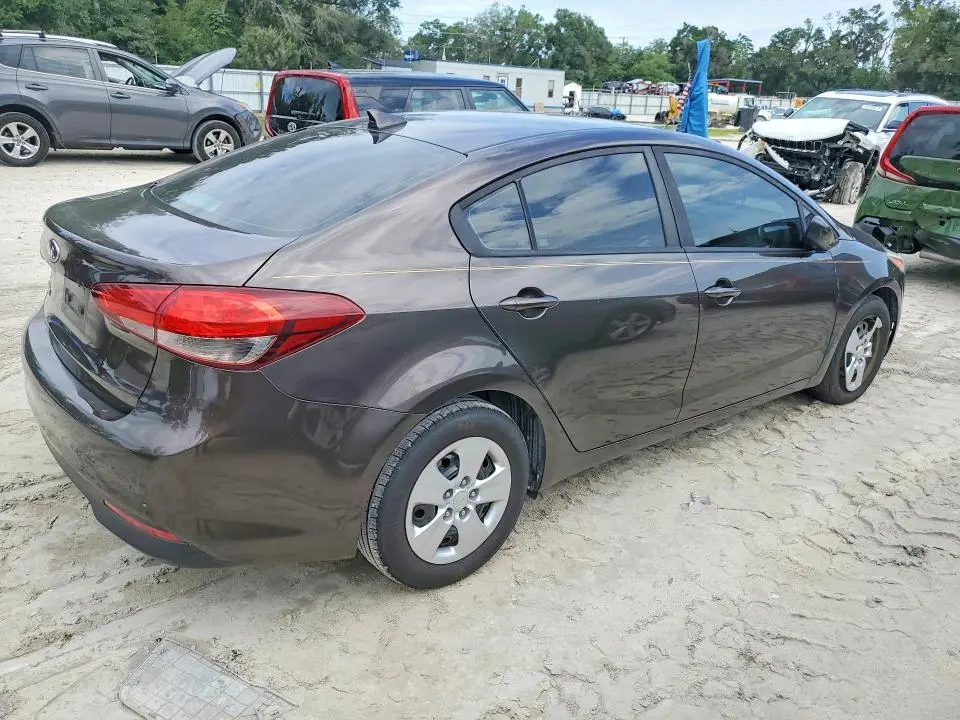 2018 KIA FORTE LX  