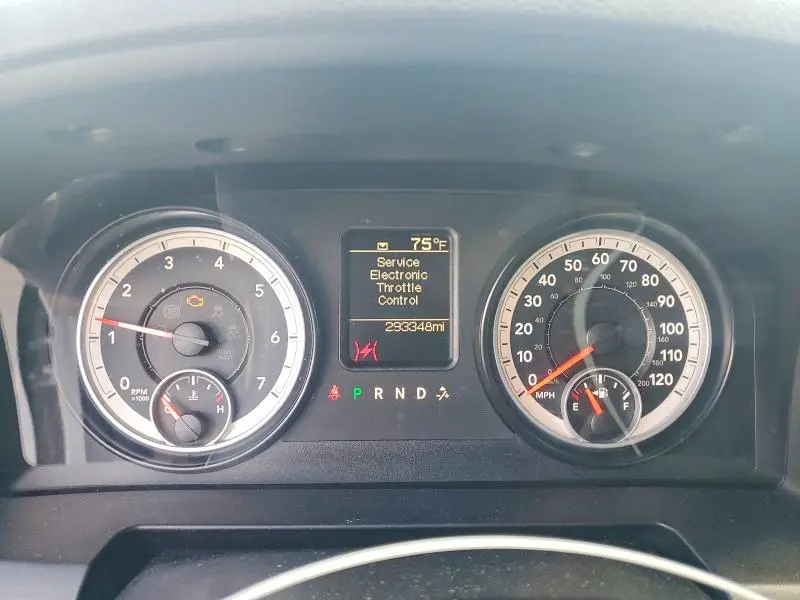 2014 RAM 1500 ST  
