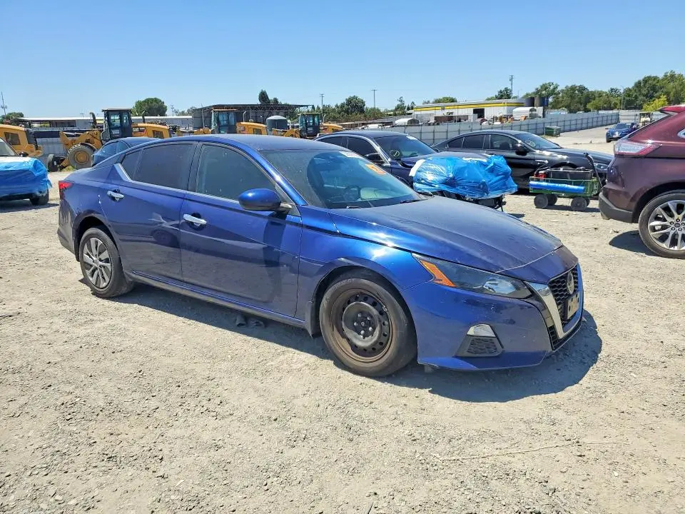 2022 NISSAN ALTIMA S  