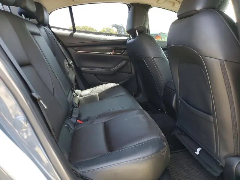 2022 MAZDA 3 PREMIUM PLUS  