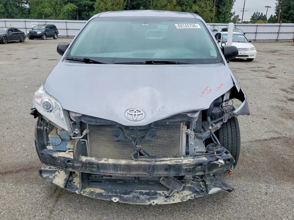 2017 TOYOTA SIENNA L 7-PASSENGER  