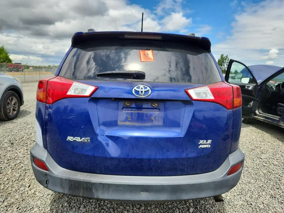 2014 TOYOTA RAV4 XLE  
