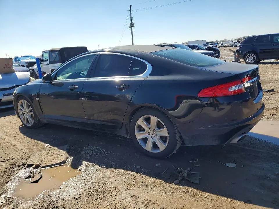 2010 JAGUAR XF PREMIUM  