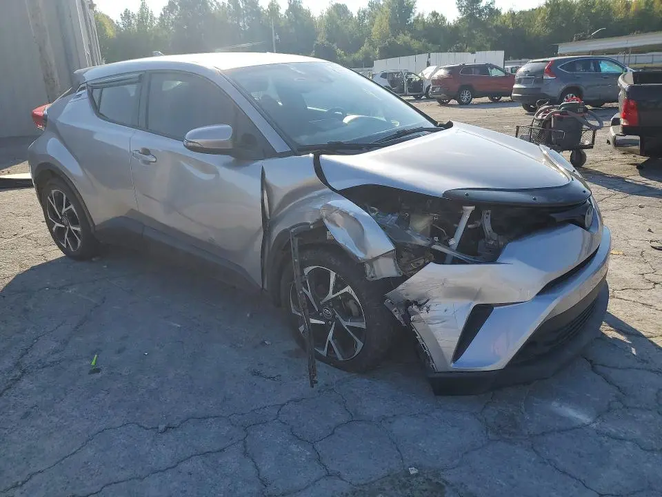 2018 TOYOTA C-HR XLE  