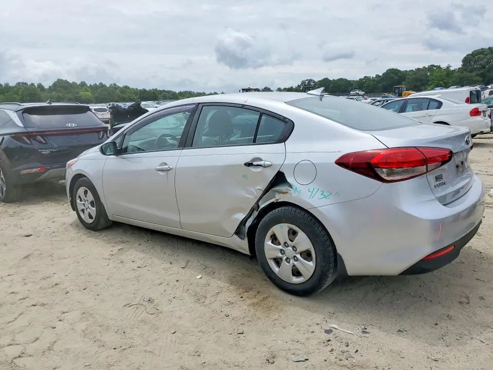 2018 KIA FORTE LX  