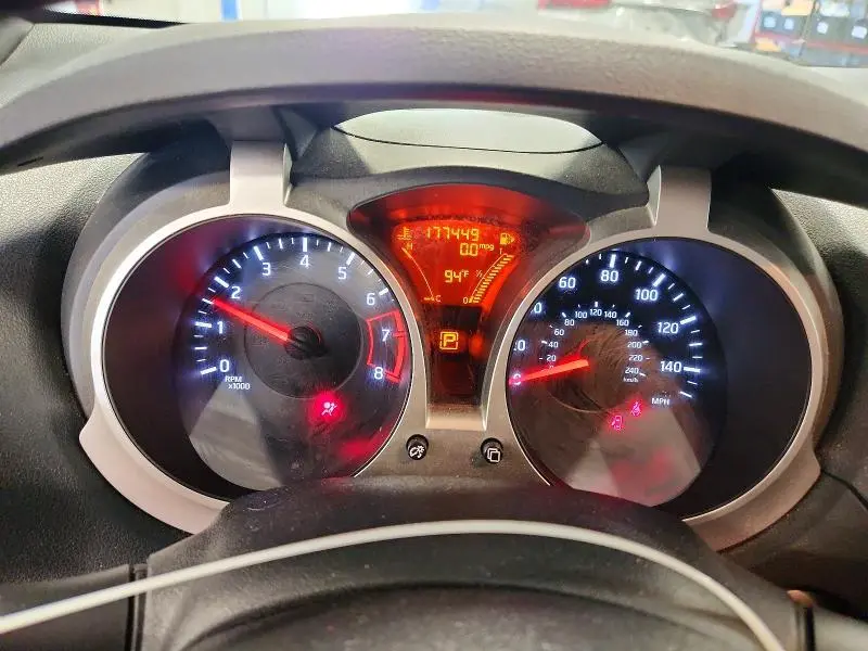 2013 NISSAN JUKE S  