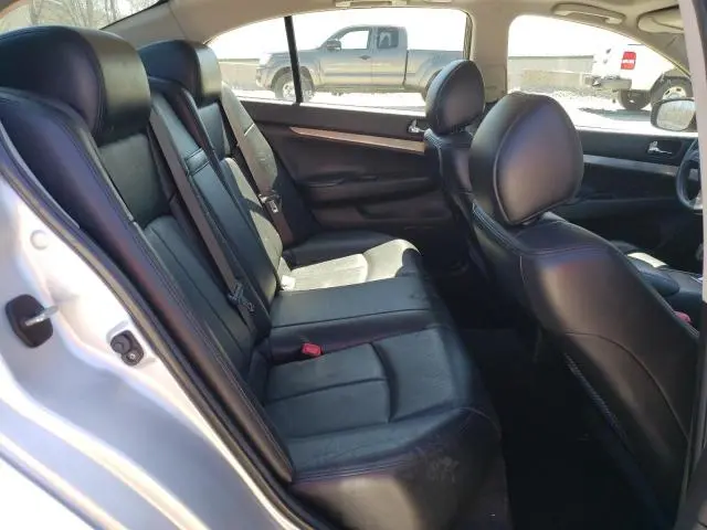 2013 INFINITI G37   