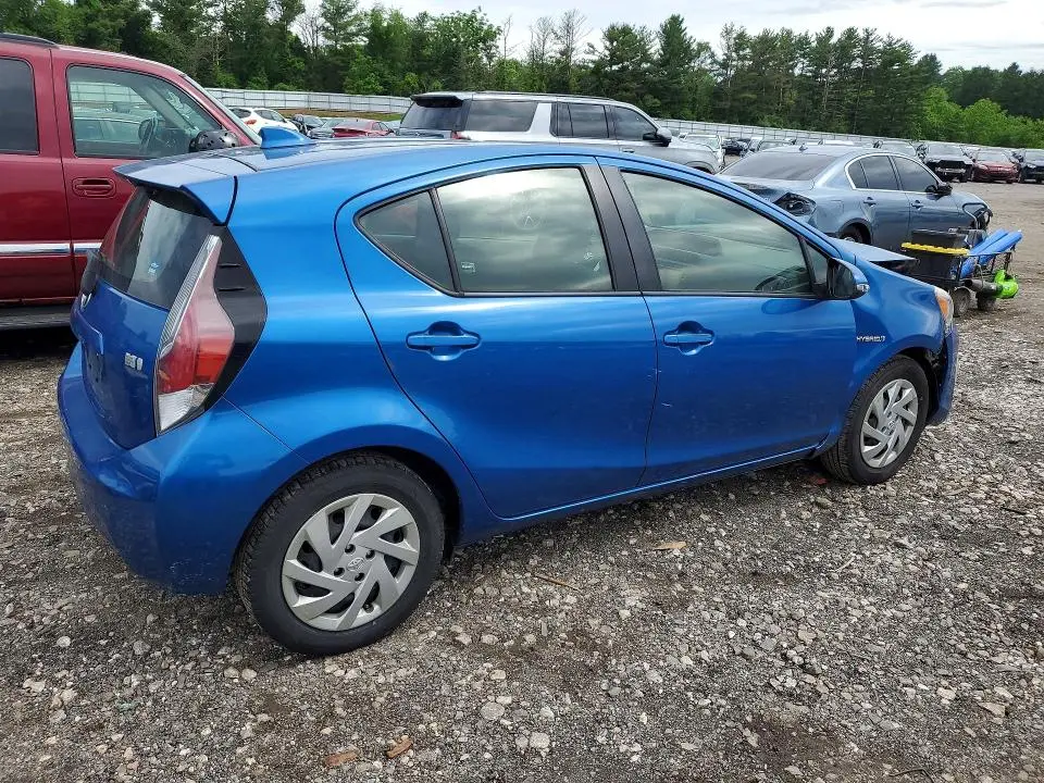 2015 TOYOTA PRIUS C THREE  