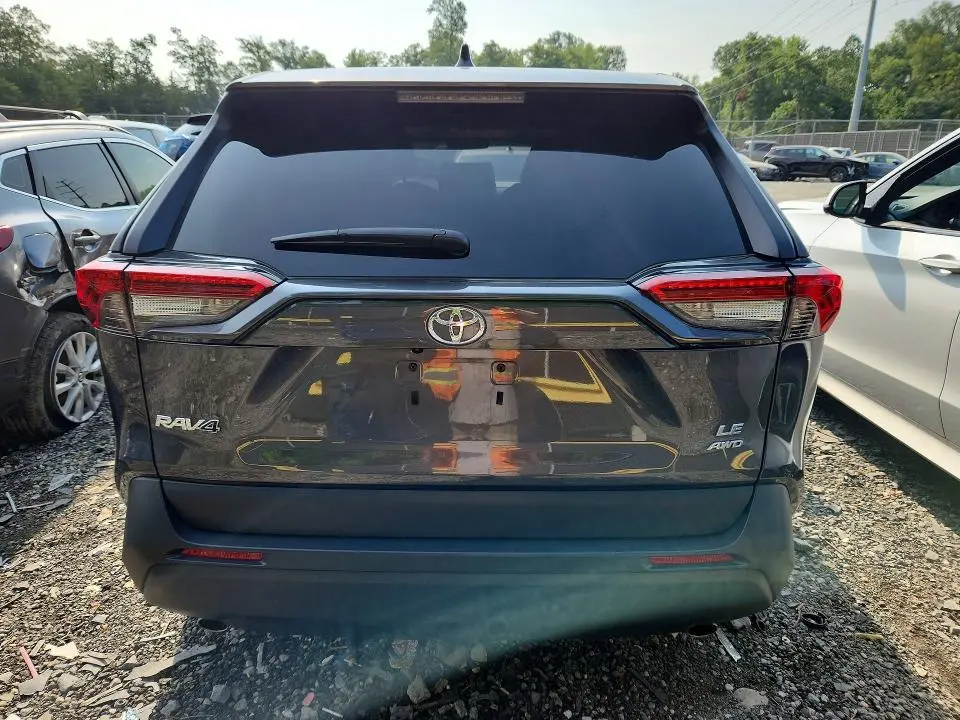 2025 TOYOTA RAV4 LE  