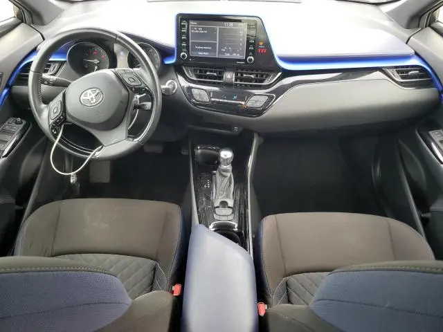 2020 TOYOTA C-HR XLE  