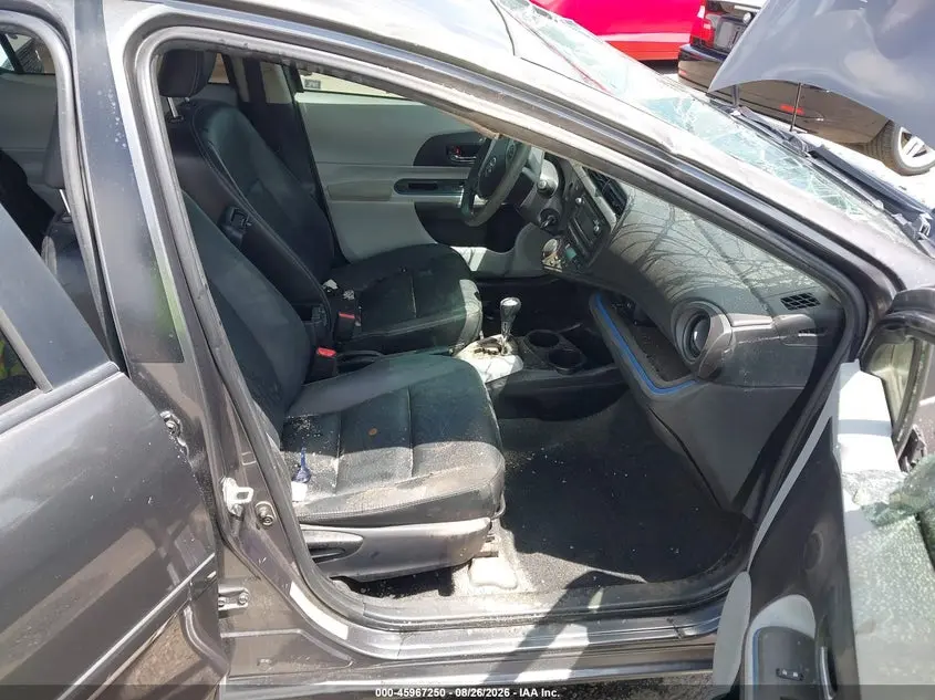 2013 TOYOTA PRIUS C TWO