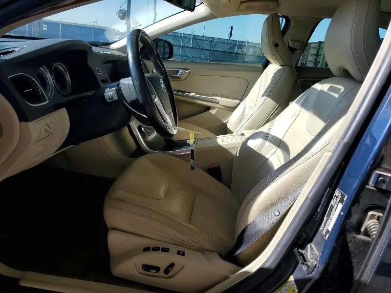2013 VOLVO S60 T5  