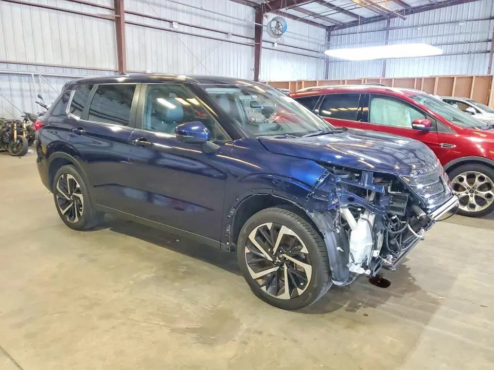 2024 MITSUBISHI OUTLANDER SE  