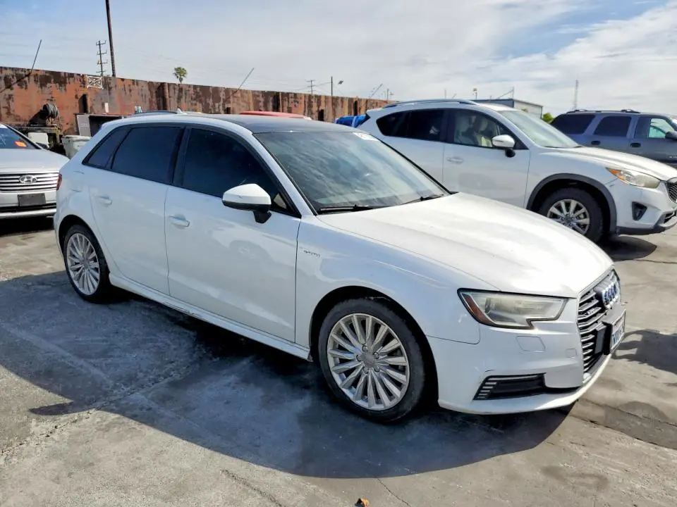 2017 AUDI A3 E-TRON PREMIUM  