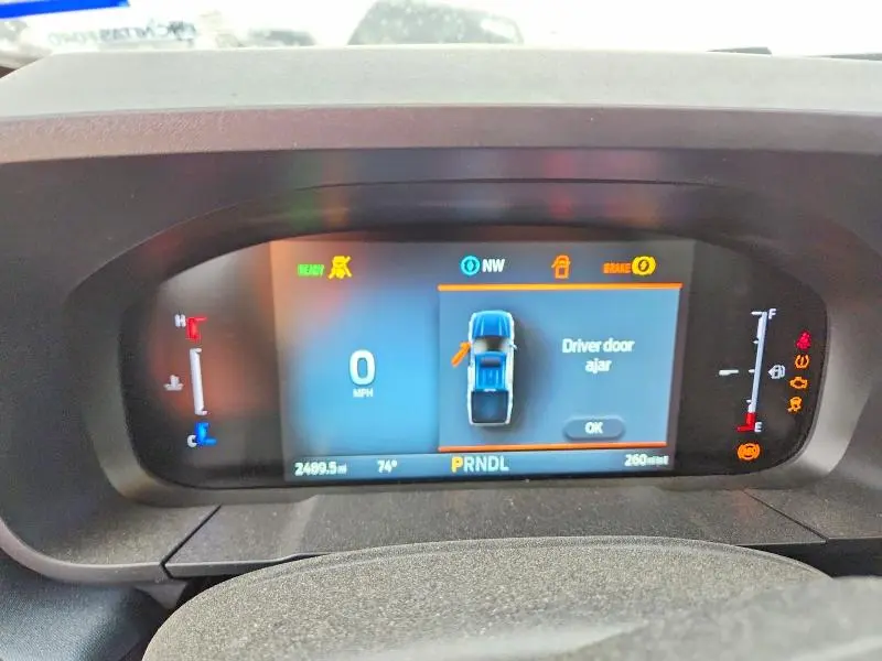 2025 FORD MAVERICK XL  