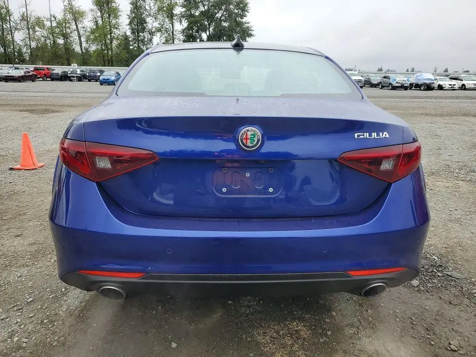 2021 ALFA ROMEO GIULIA SPORT  