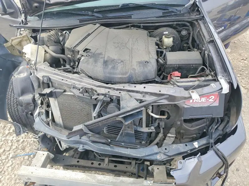 2015 TOYOTA TACOMA V6  