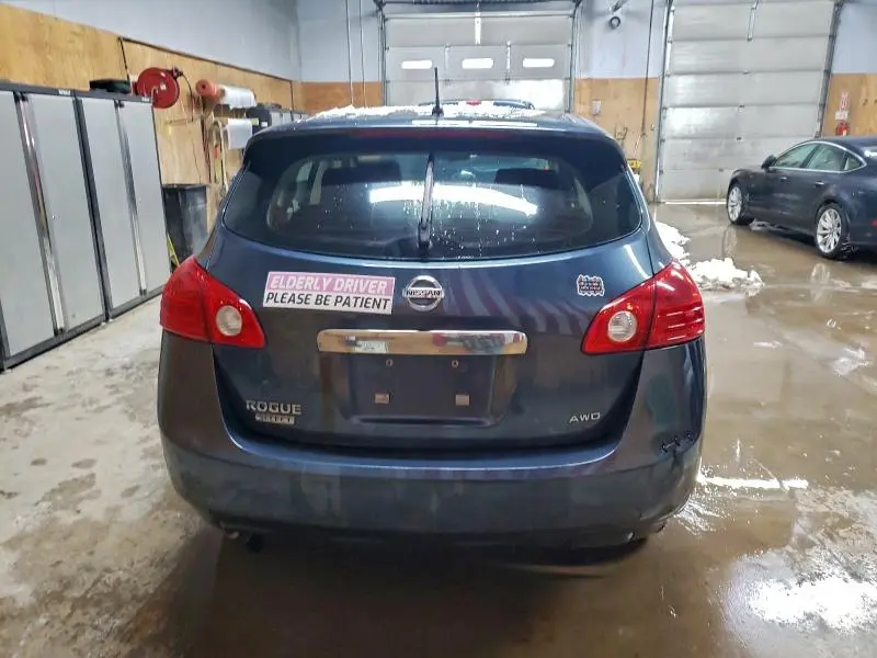 2014 NISSAN ROGUE SELECT S  