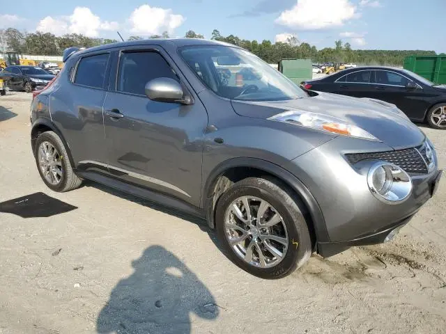 2011 NISSAN JUKE S