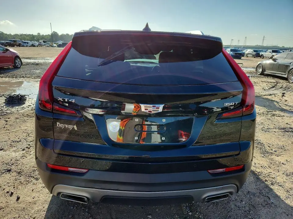 2023 CADILLAC XT4 PREMIUM LUXURY  